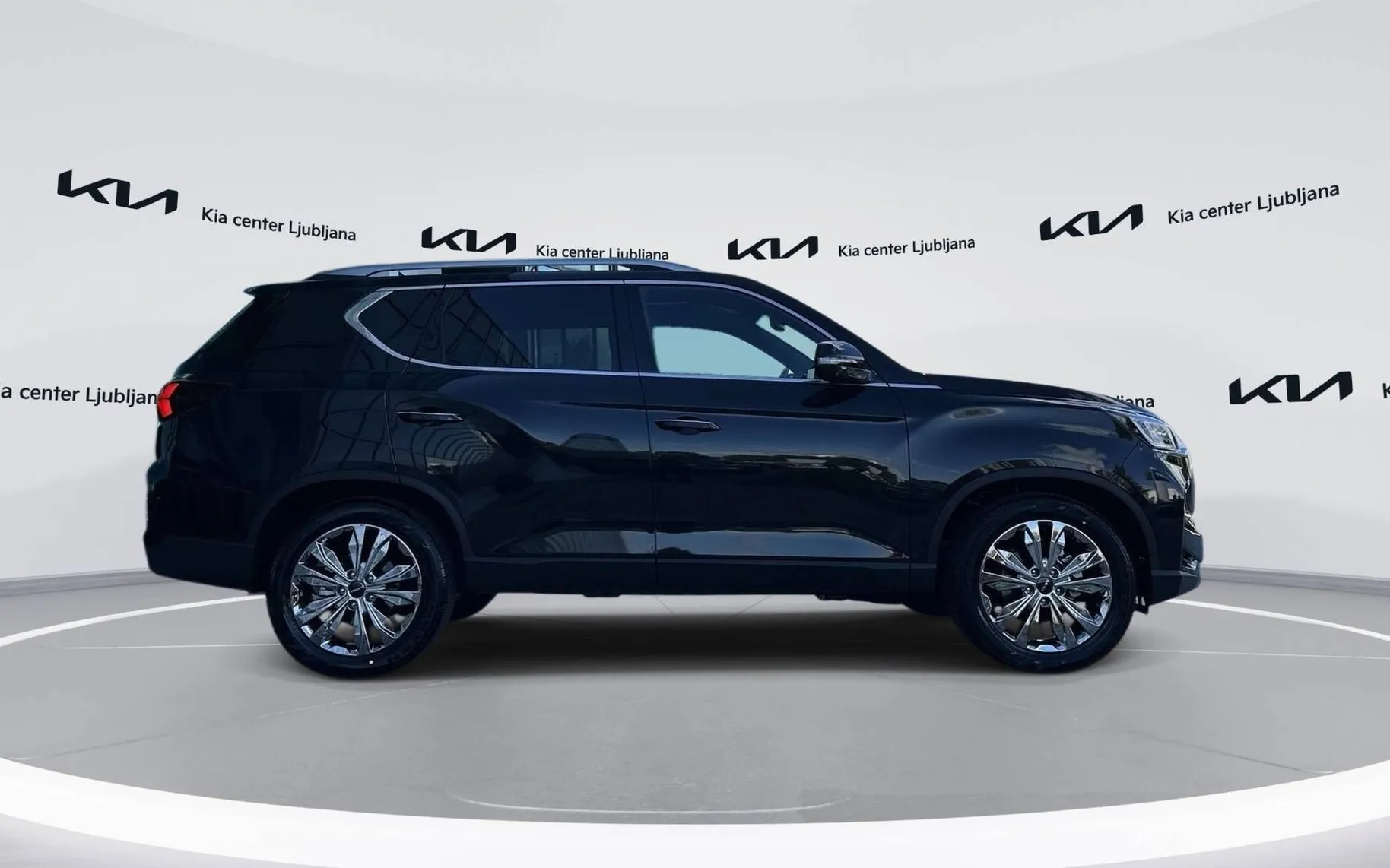Zunanja slika - KG Mobility Rexton - 2.2 XDI LIMITED EXCL.PANO. 20 .4x4 A T - 4