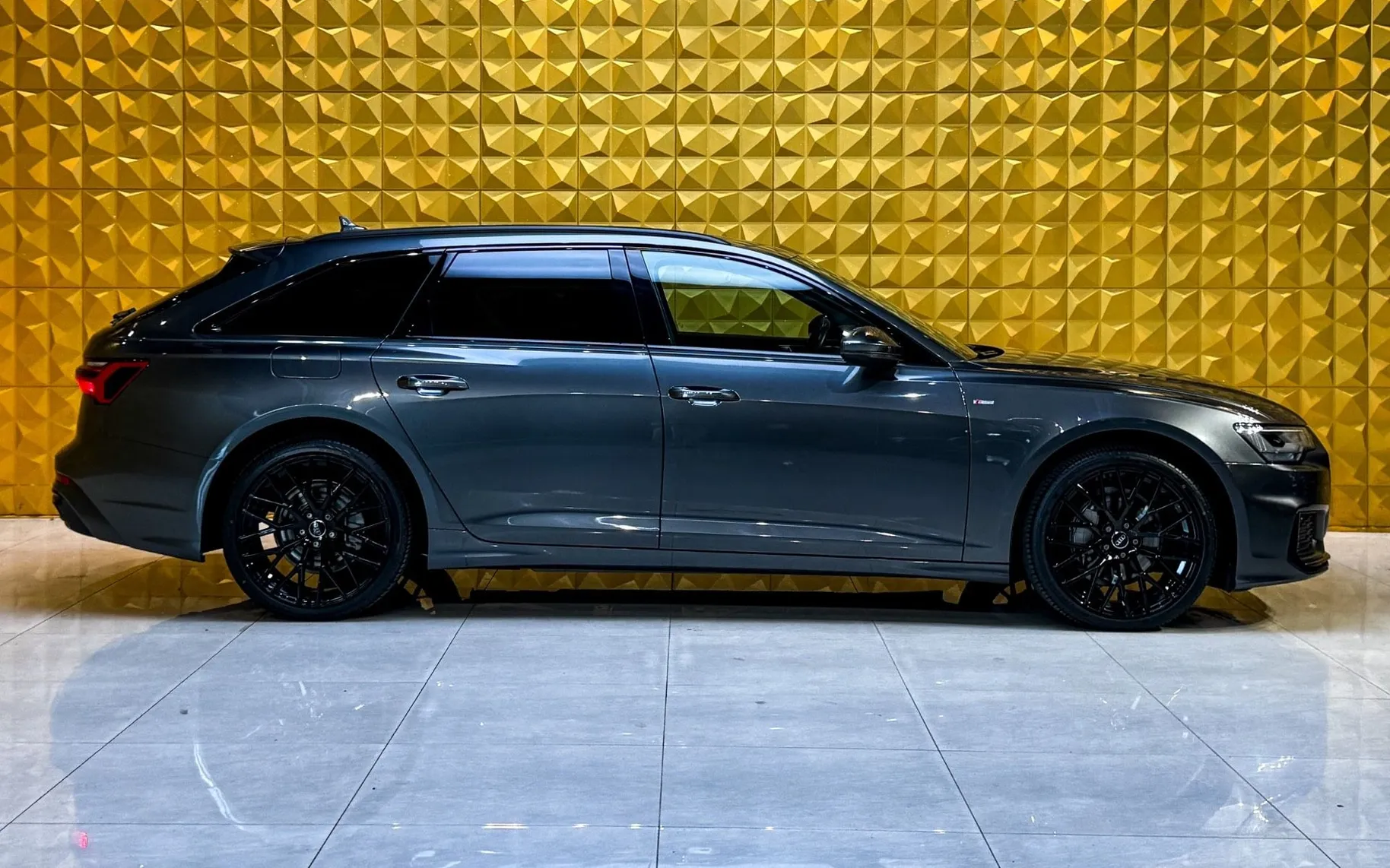 Notranja slika - Audi A6 Avant - 40 TDI AUT. S Line-VIRTUAL-GRETJE-NAVI-KLJUKA... - 12