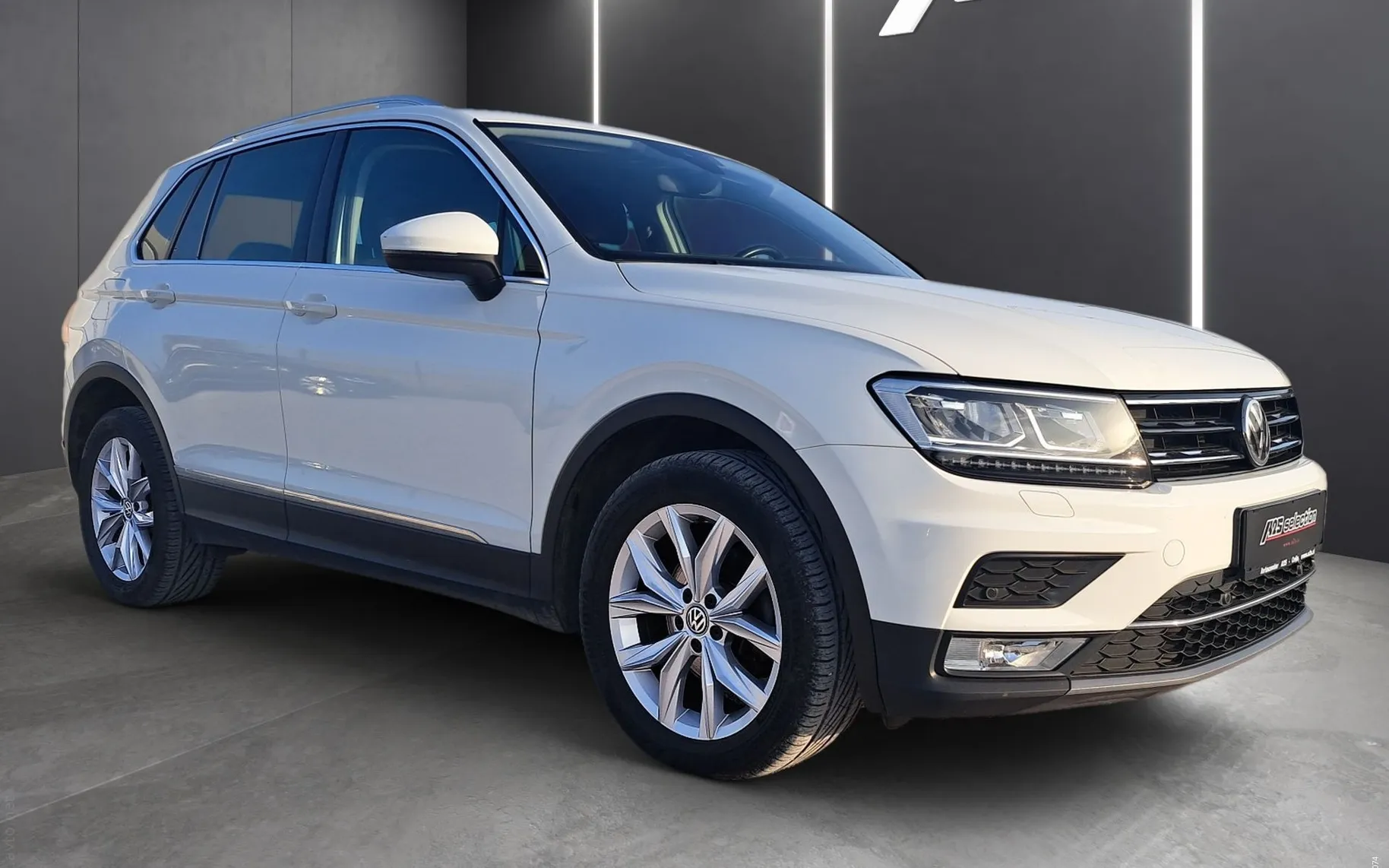 Zunanja slika - Volkswagen Tiguan - 2.0 TDI SCR 4MOT. DSG Highline ... - 2