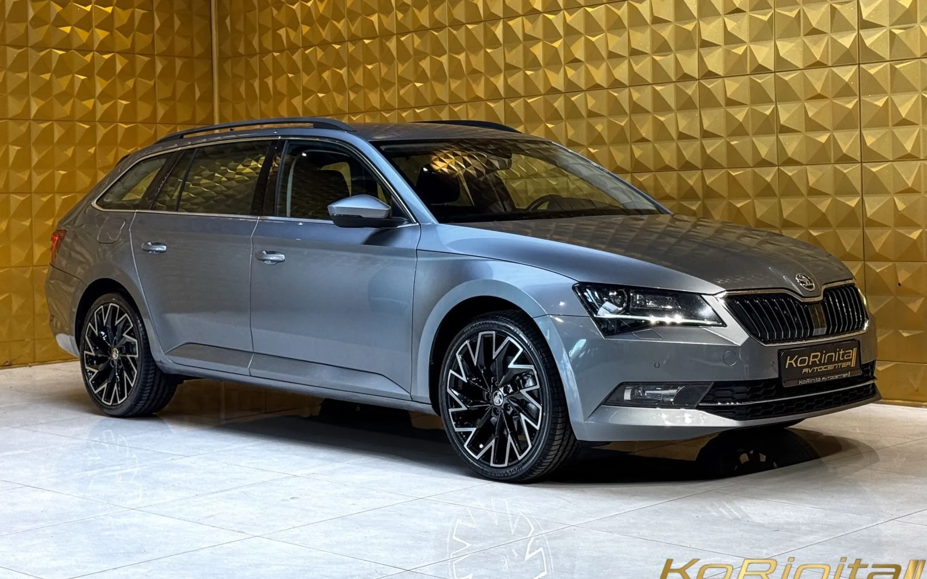 Zunanja slika - Škoda Superb - 2.0 TDI 4X4-MEMORY-GRETJE-Bi XENON - 1