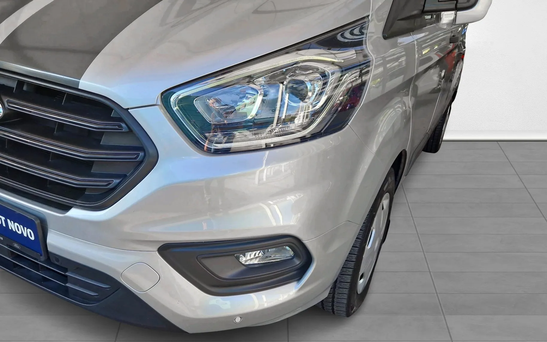 Zunanja slika - Ford Transit Custom - KOMBI TREND 2.0 TDCi 110 kW L2H1 7+1 - SLO-JAMSTVO - 12