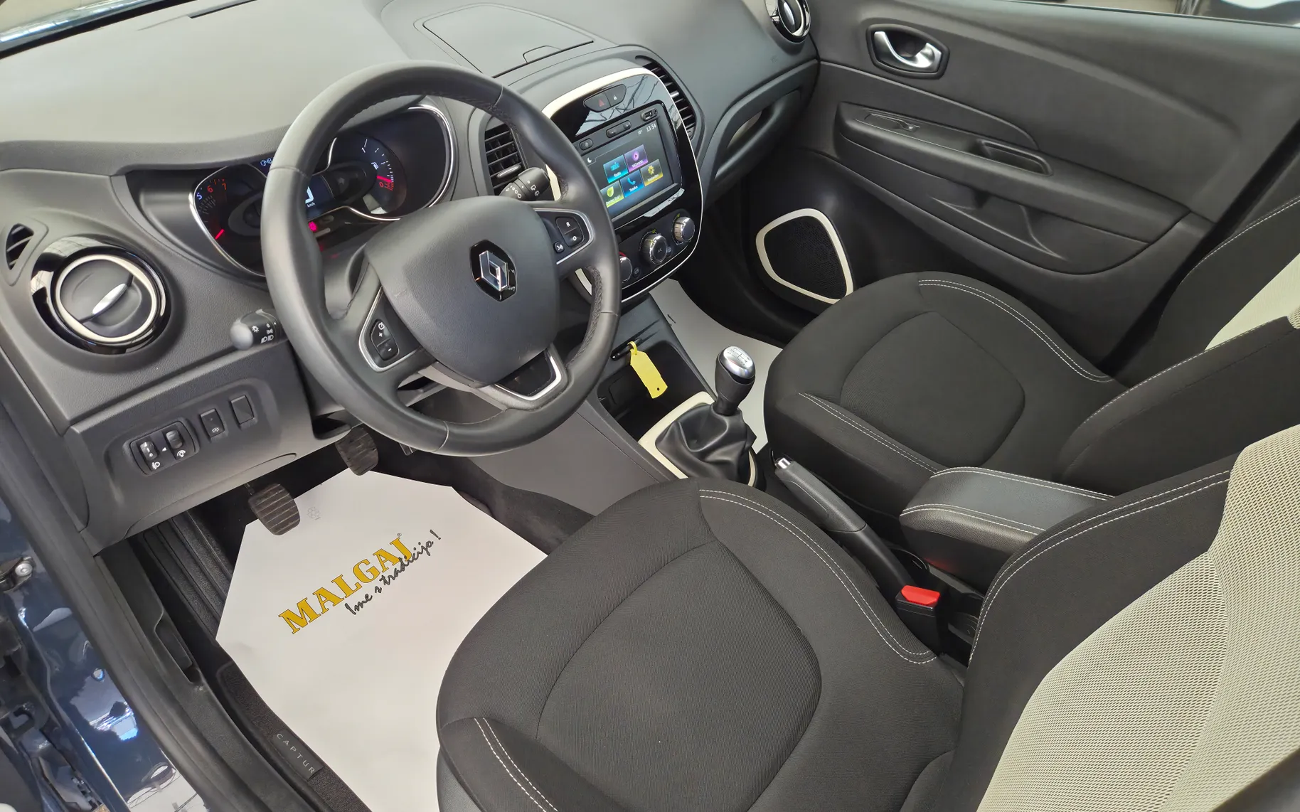 Zunanja slika - Renault Captur - Limited TCe 90 1.LASTNIK SLO.POREKLO - 18