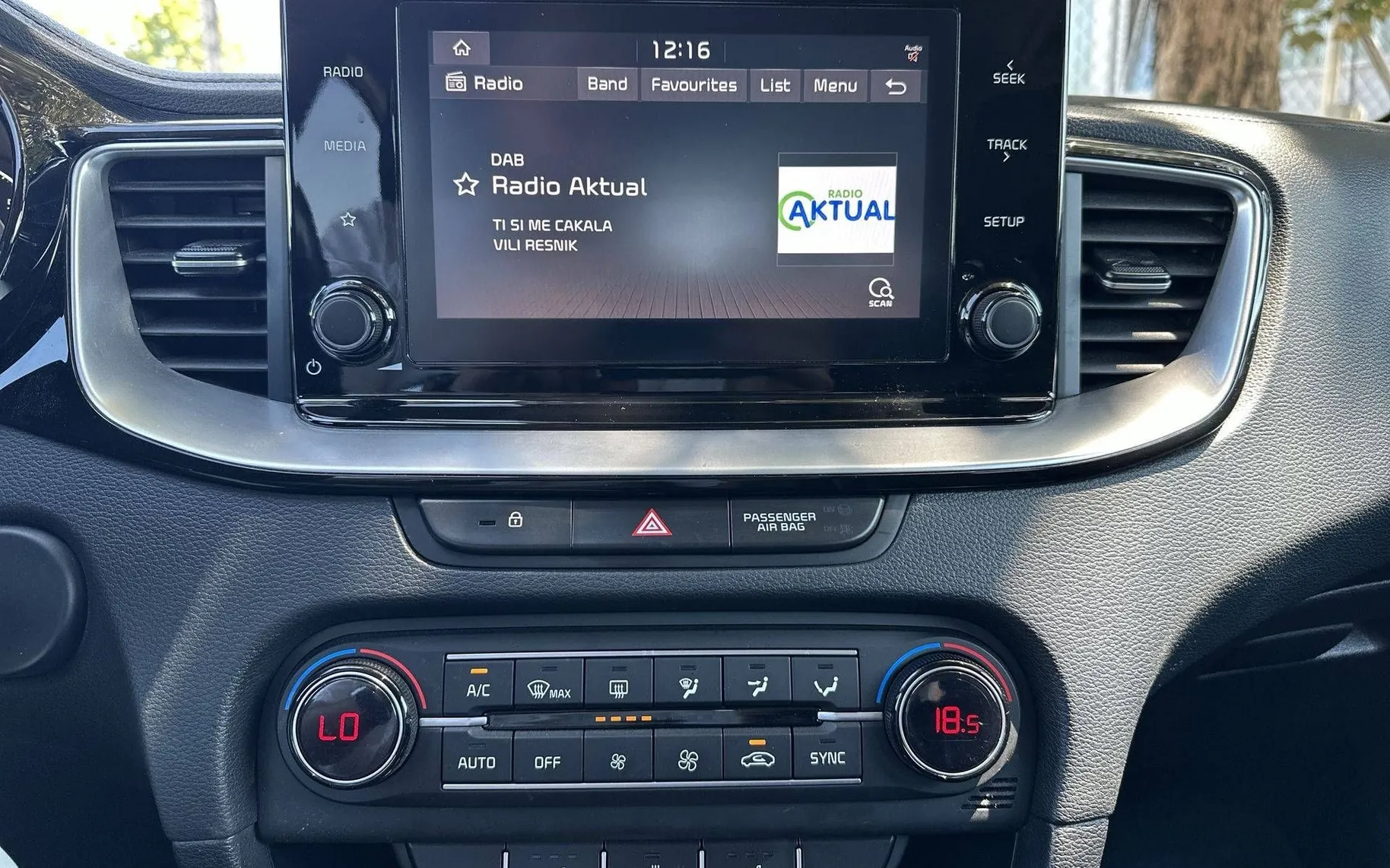 Notranja slika - KIA XCeed - 1.0 EX Way - 16