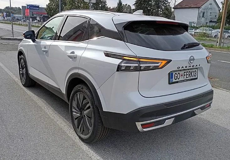 Zunanja slika - Nissan Qashqai - 1.3 DIG-T MHEV Tekna X-Tronic   COLD   PRO PILOT - 3