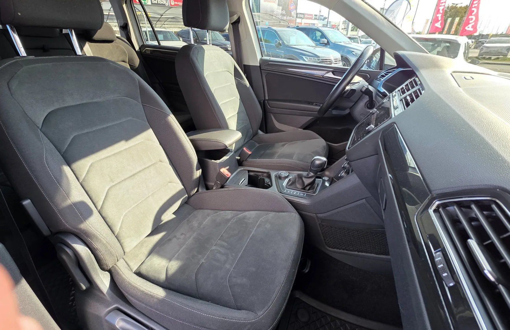 Zunanja slika - Volkswagen Tiguan Allspace - 4motion 2.0 TDI BMT Highline DSG - 10