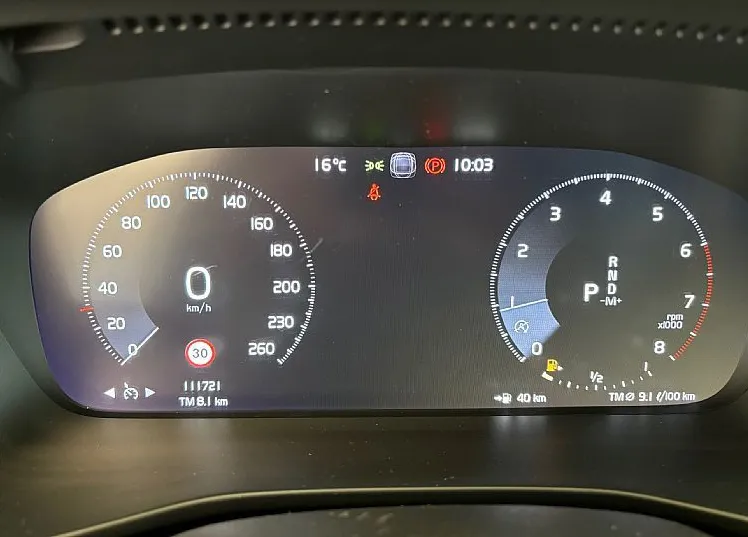 Zunanja slika - Volvo XC40 - T3 AUT Momentum - 20