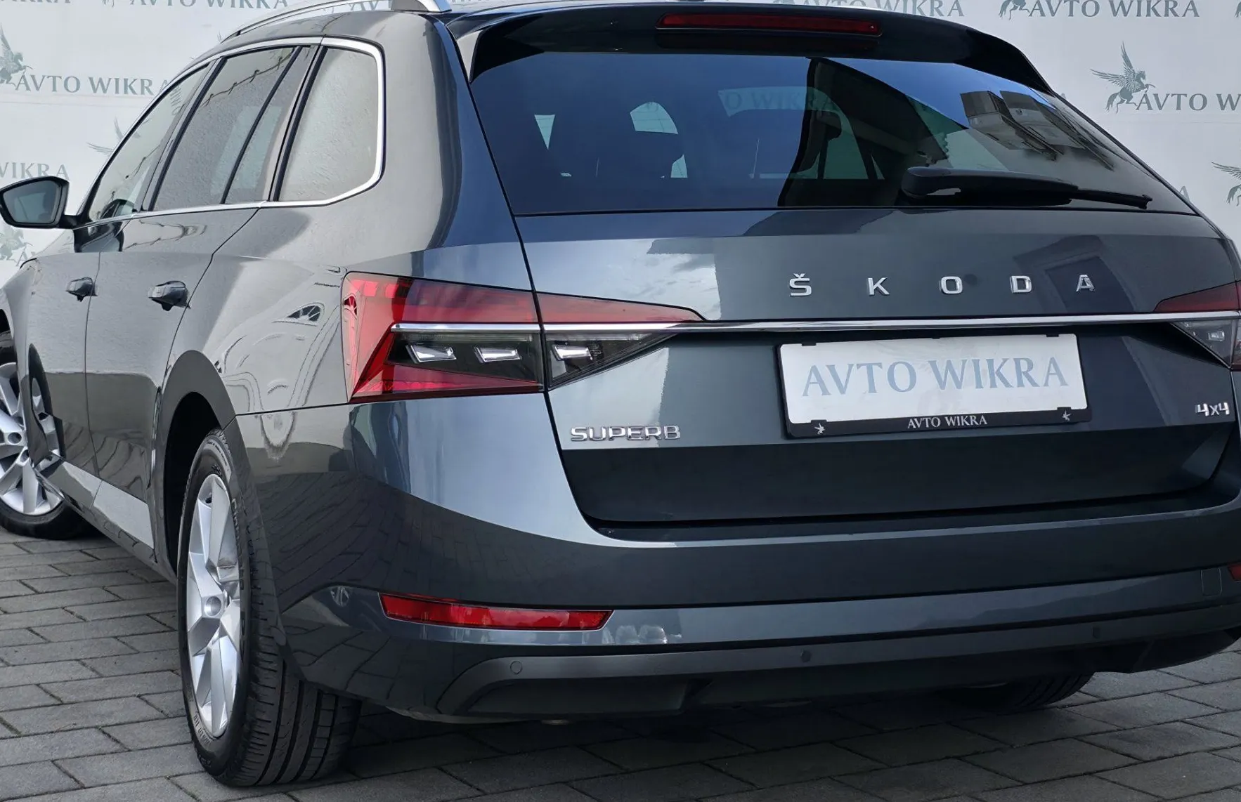 Zunanja slika - Škoda Superb - Combi 4x4 2.0TDI Style DSG MATRIX•ACC•VIRTUAL•17C• - 3