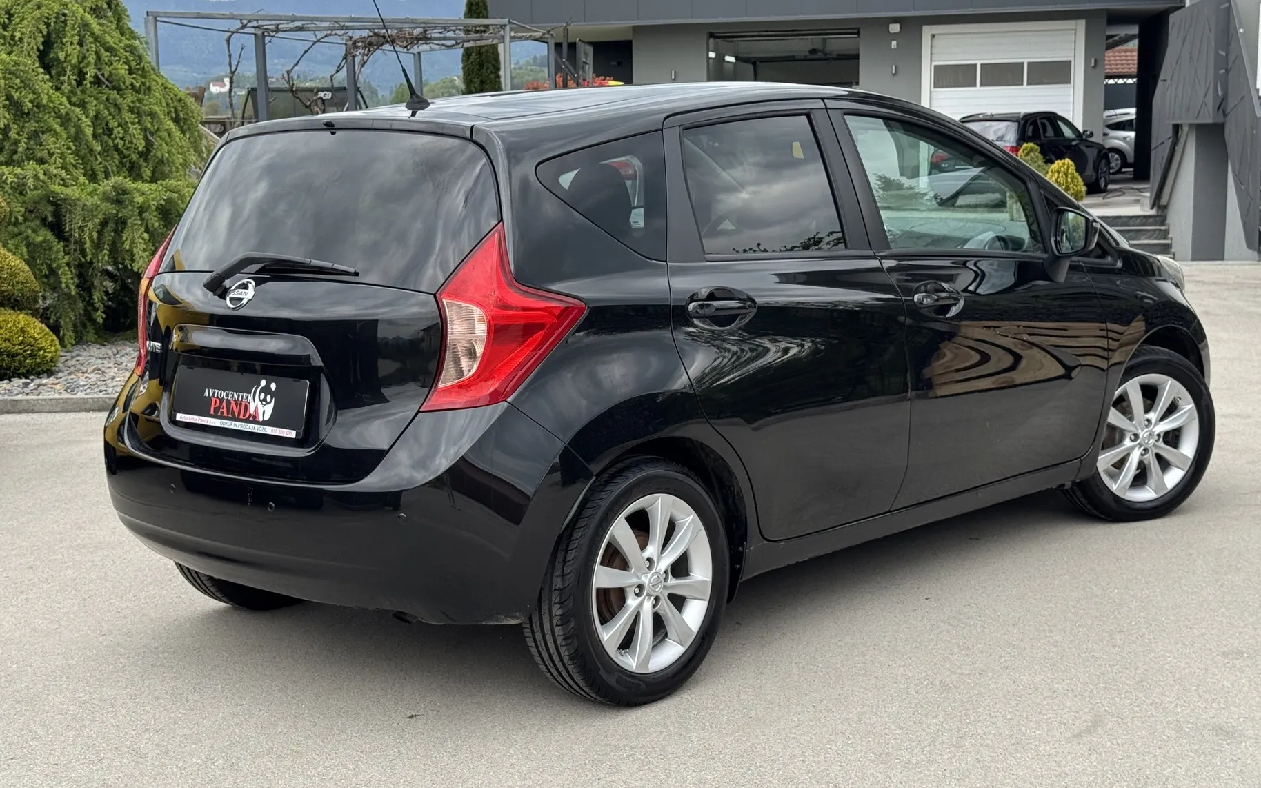Zunanja slika - Nissan Note - 1,2 Visia - 3