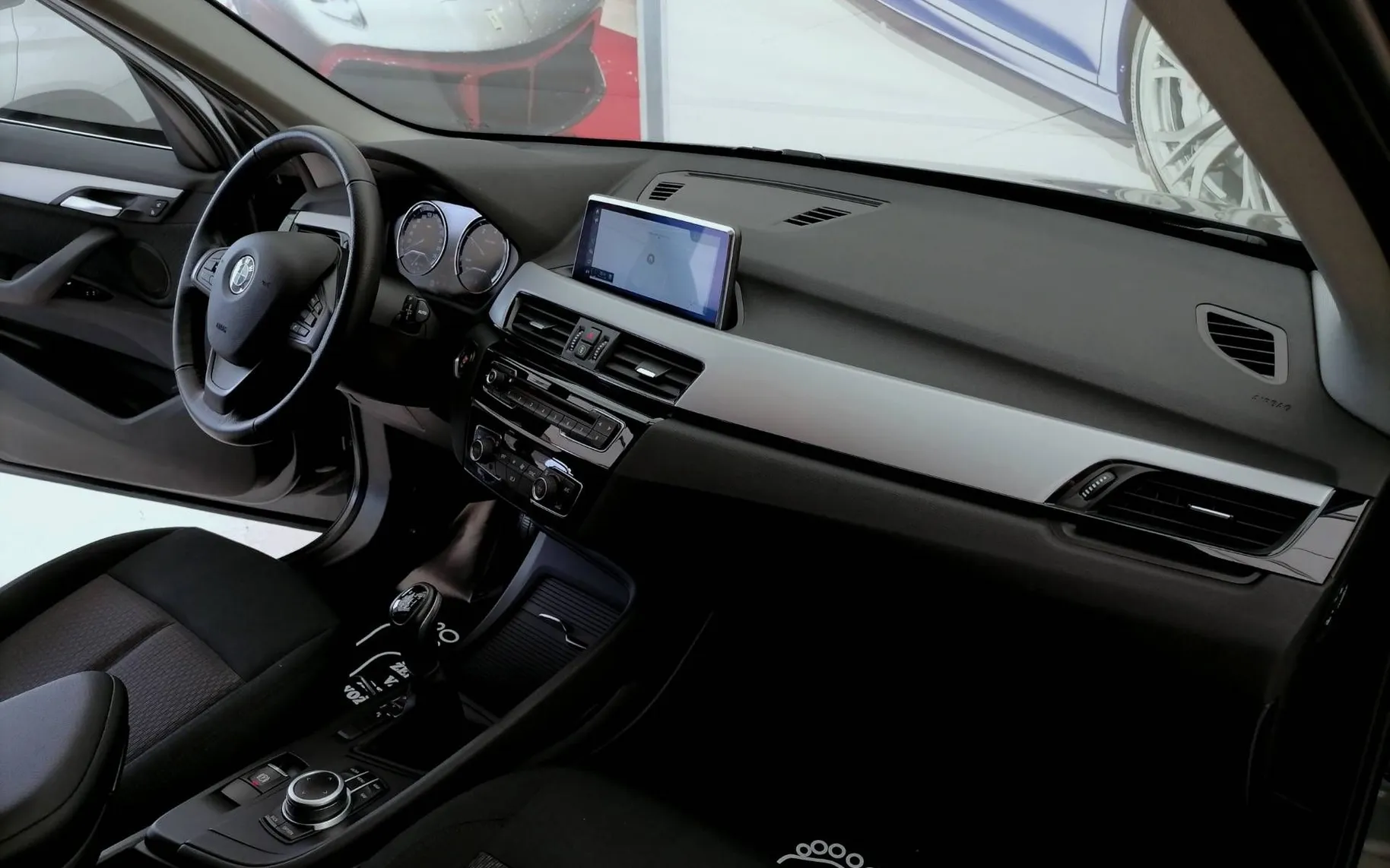Notranja slika - BMW serija X1: - X1 sDrive16d LED ALU NAVI 2XPDC 1.LASTNIK-VRHUNS.. - 7