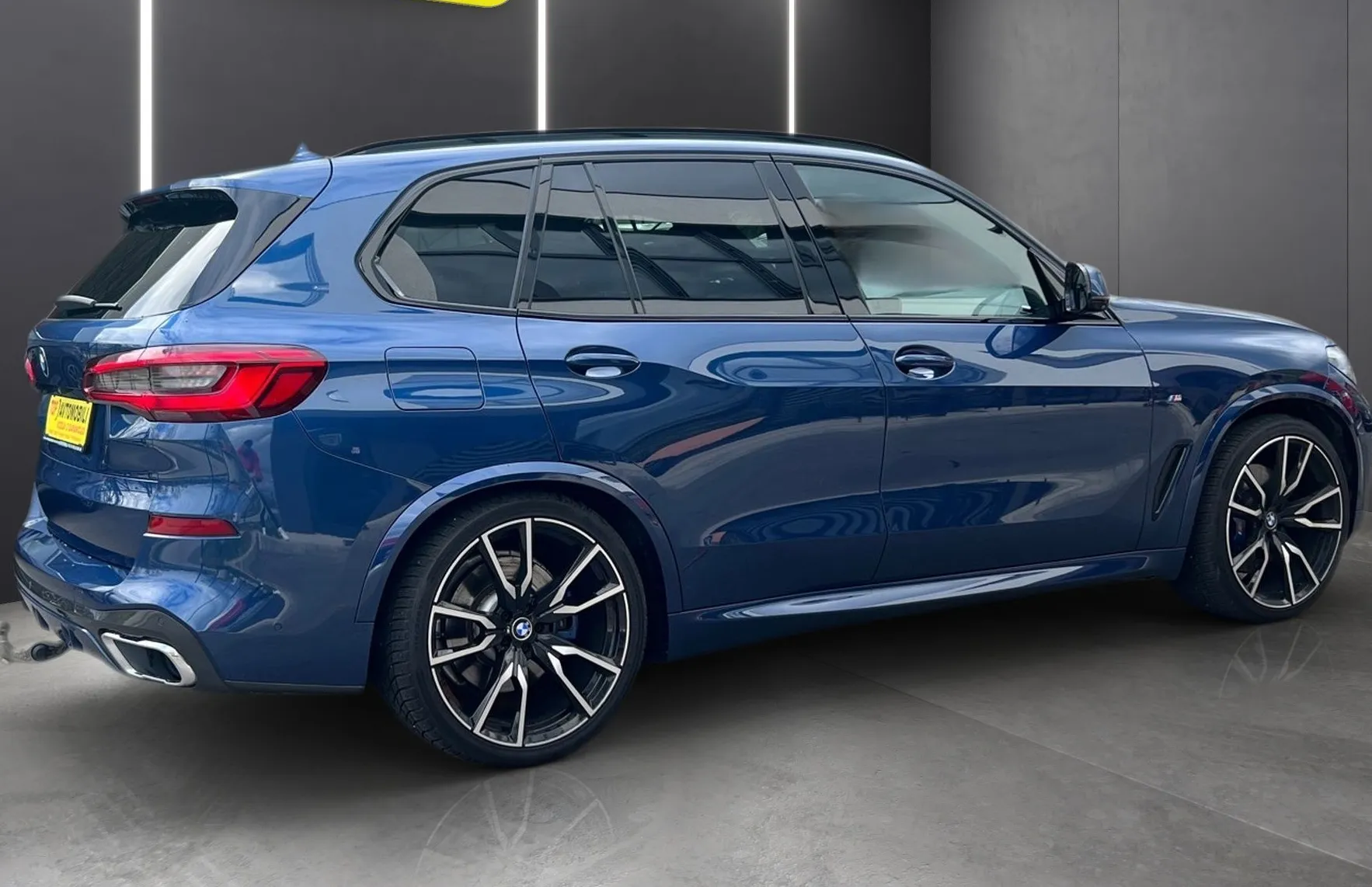 Zunanja slika - BMW X5 - serija : xDrive30d M-PAKET FULL LED SWAROVSKI AKTIV TEMP .. - 5