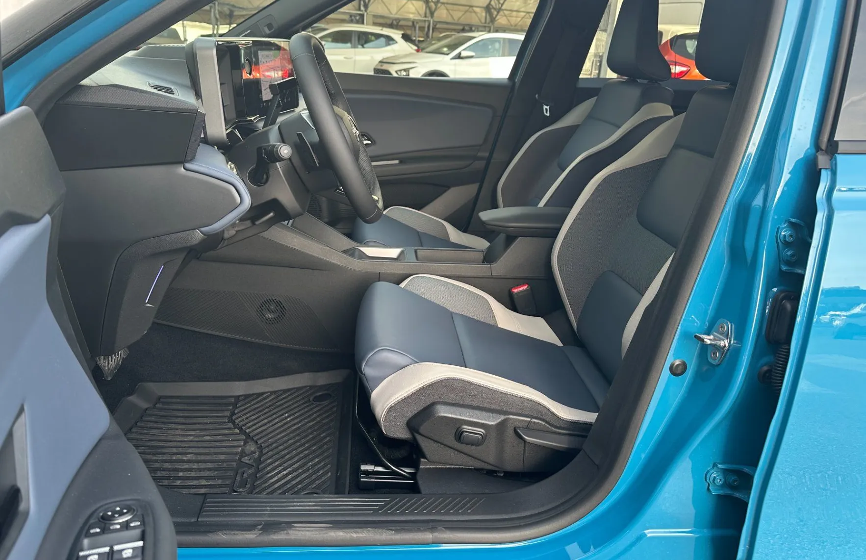 Zunanja slika - Nissan Micra - Evolve EV52kWh - 7