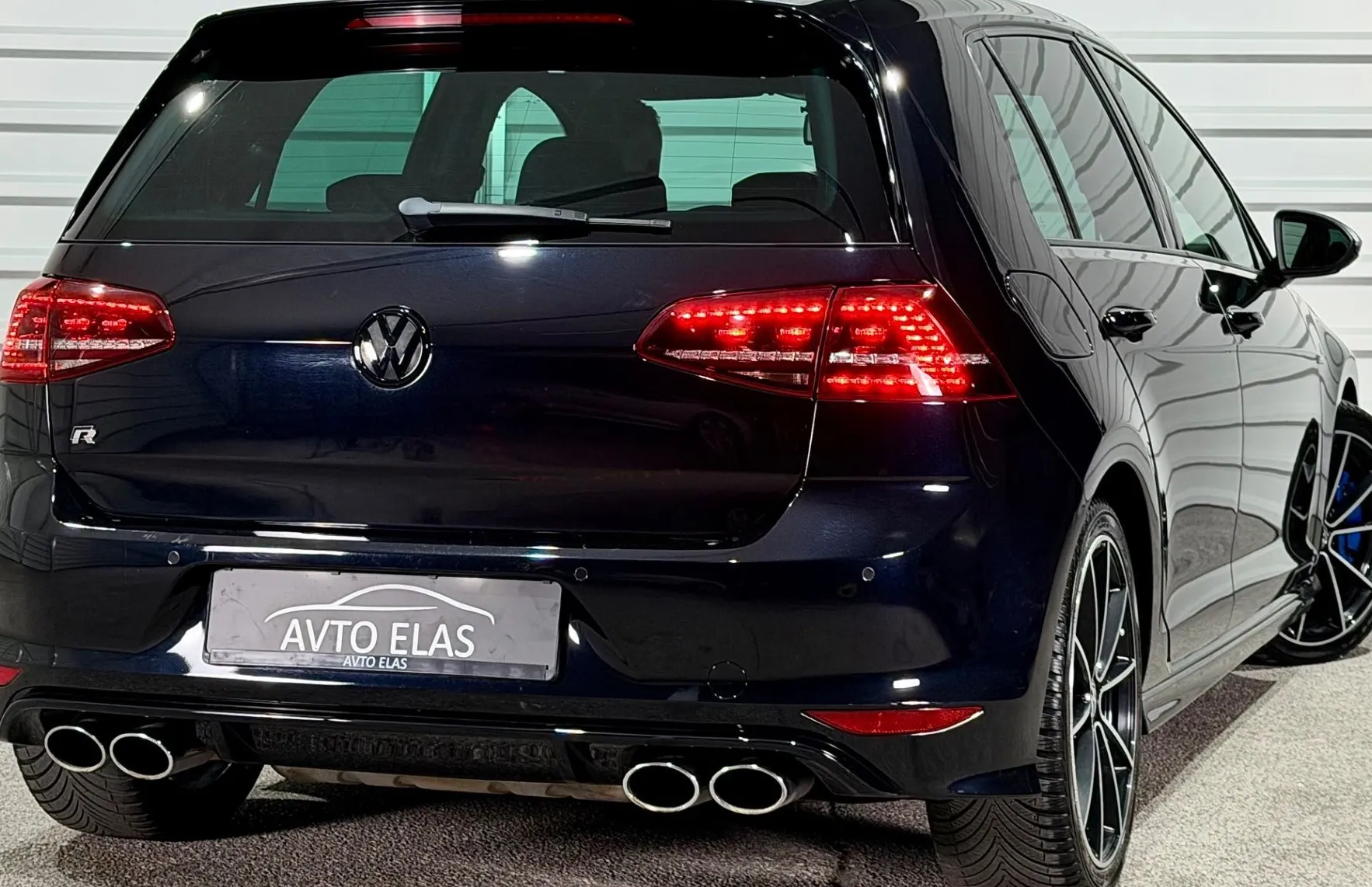 Zunanja slika - Volkswagen Golf - R - 4 MOTION - DSG - DRIVE SELECT - NAVI - PDC - 6