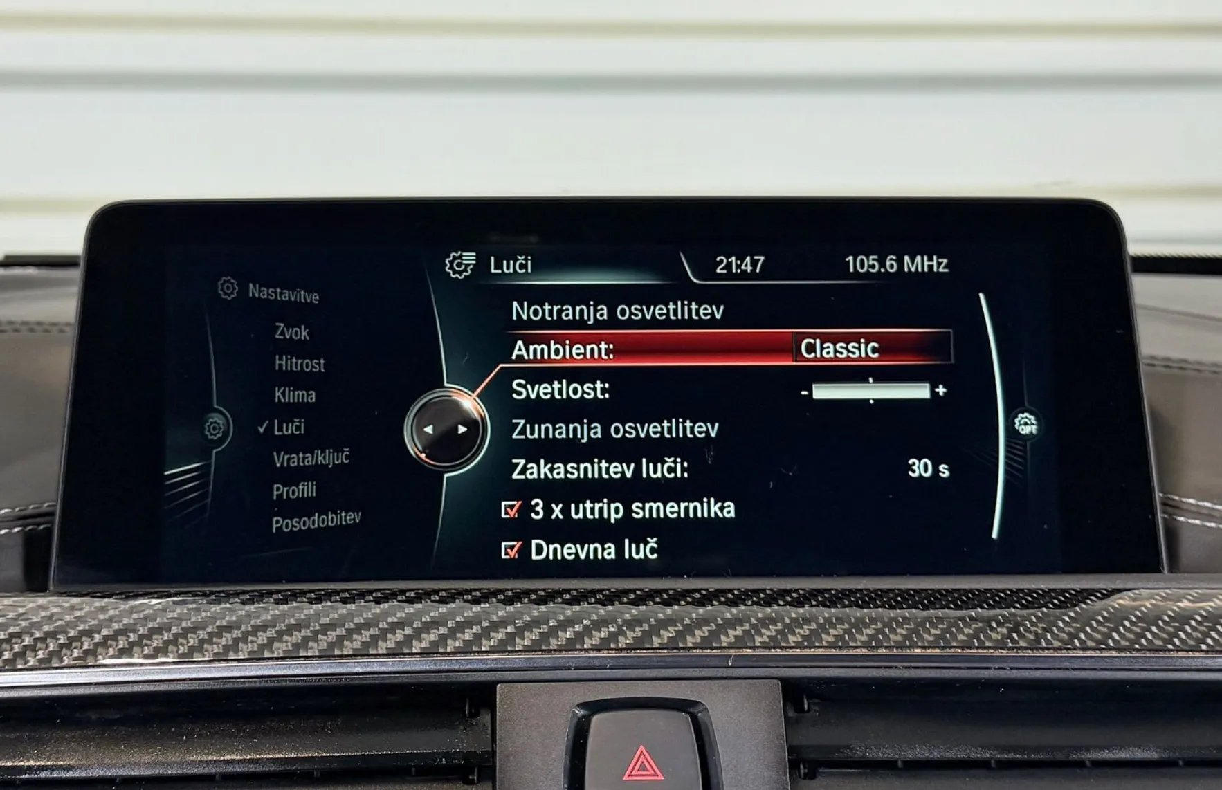 Zunanja slika - BMW M4 - Coupé - HARMAN - CARBON - KAMERA - HUD - PDC - 19