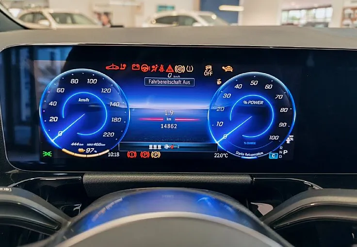 Zunanja slika - Mercedes-Benz EQA - 300 4MATIC PRO-VL.KLJUKA-LED-APPLE-DAB-AMBI-VIDEO - 10