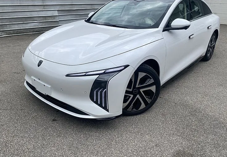 Zunanja slika - Forthing S7 - 56.8 kWh 154 kW 210 KM - 1