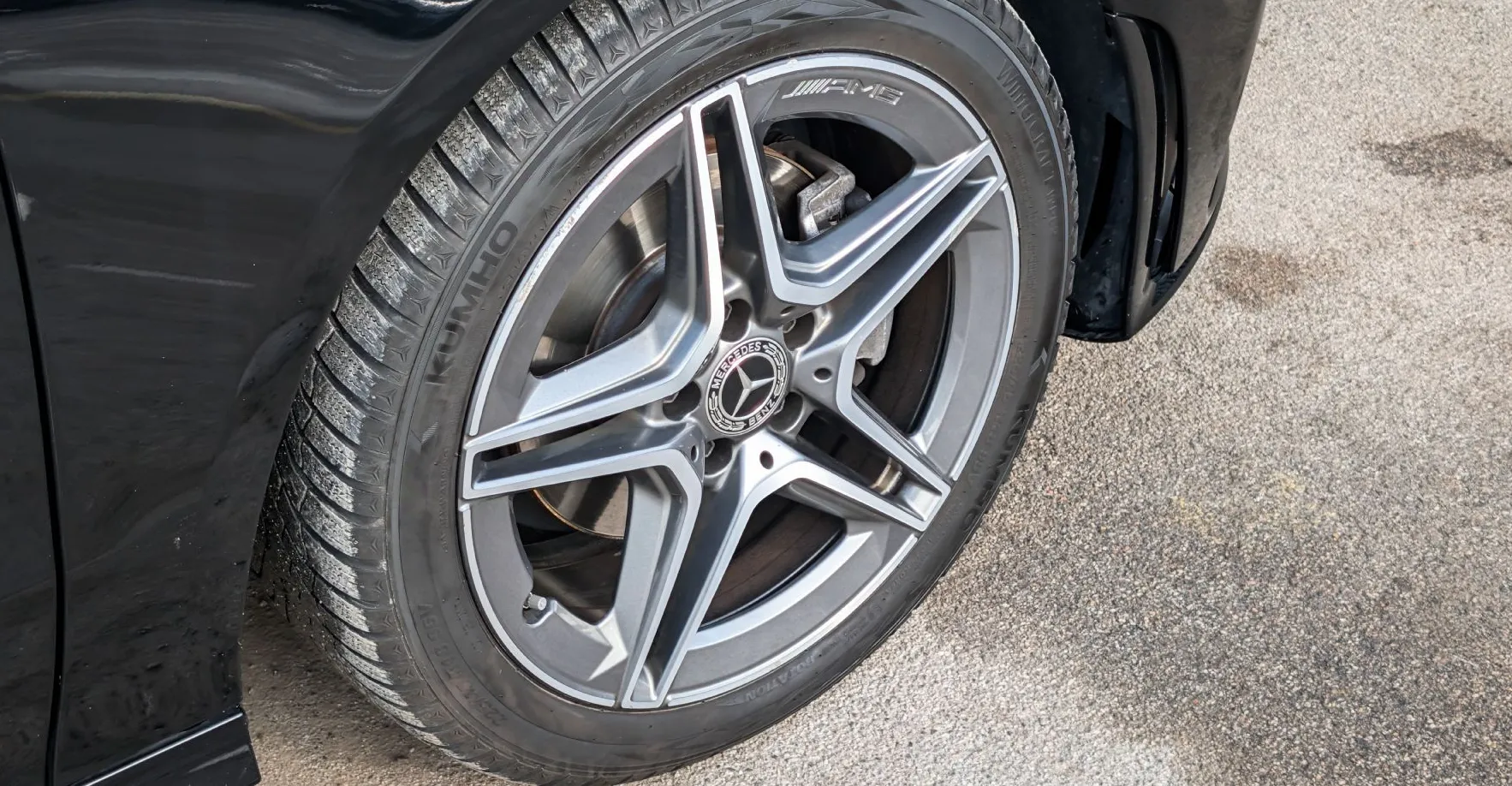 Zunanja slika - Mercedes-Benz CLA-Razred - CLA Shooting Brake CLA 200 AMGLine LED kamera Ambient. Keyless - 19
