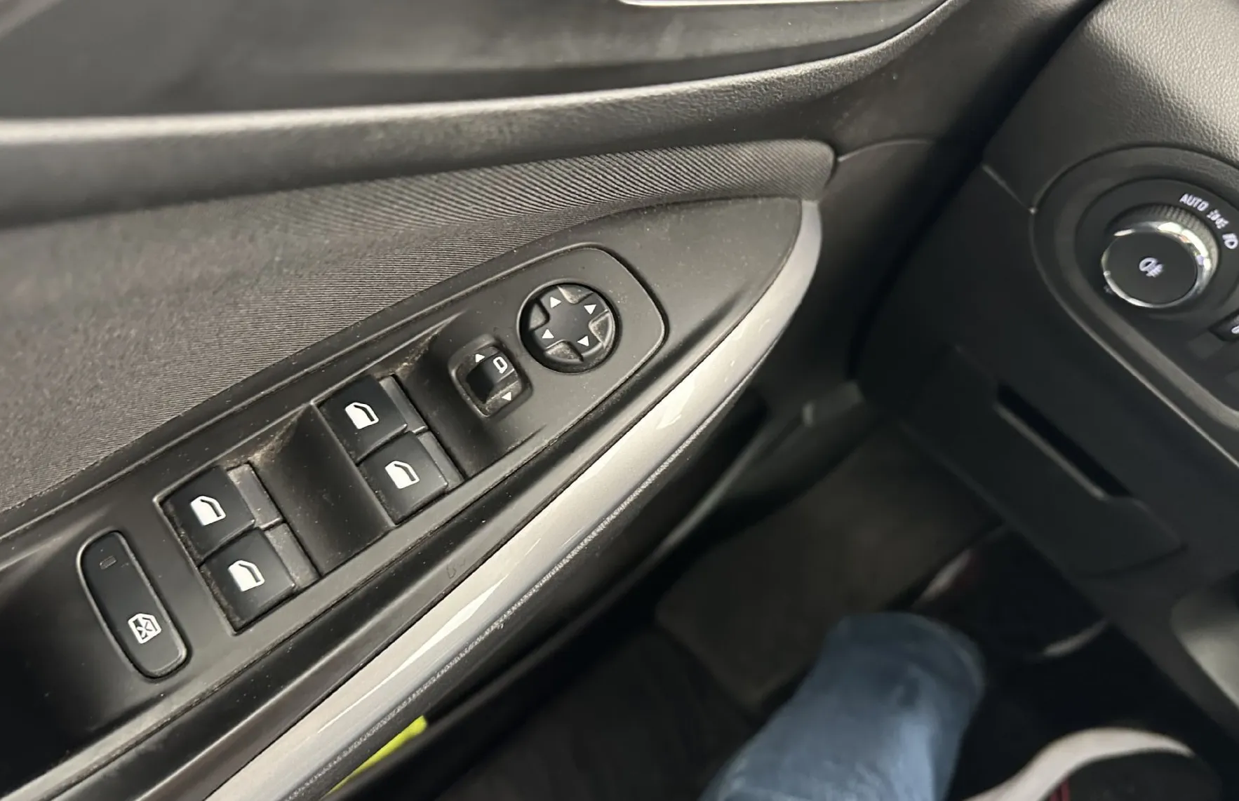 Zunanja slika - Opel Grandland X - 1.2 TURBO.96KW KAMERA.LED.KLJUKA+4ALU.SAMO 87000KM - 13