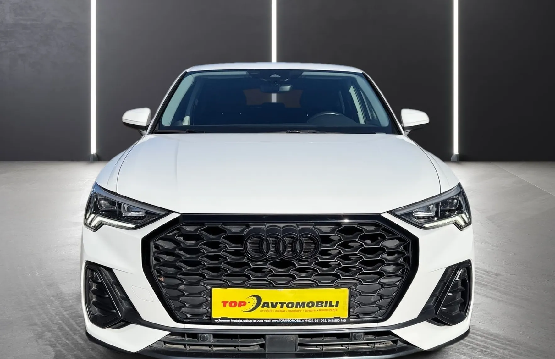 Zunanja slika - Audi Q3 - Sportback 35 TDI MATRIX LINE ASSIST PDC NAVI TEMPOMAT - 12