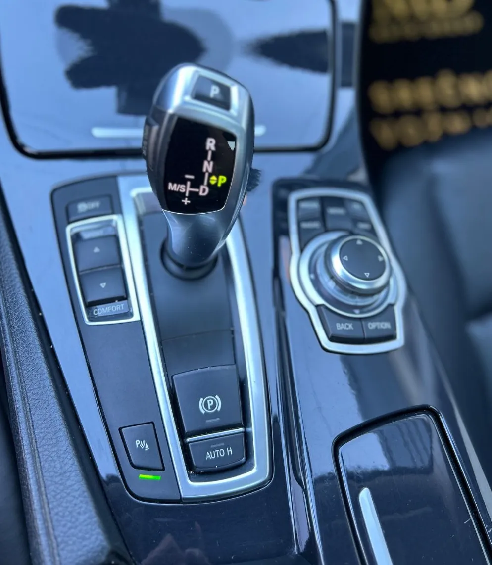Zunanja slika - BMW Serija 5 - : 520d-XSENON-GRETJE SEDEŽEV-ŠIBEDAH-AUTOMATIK - 12