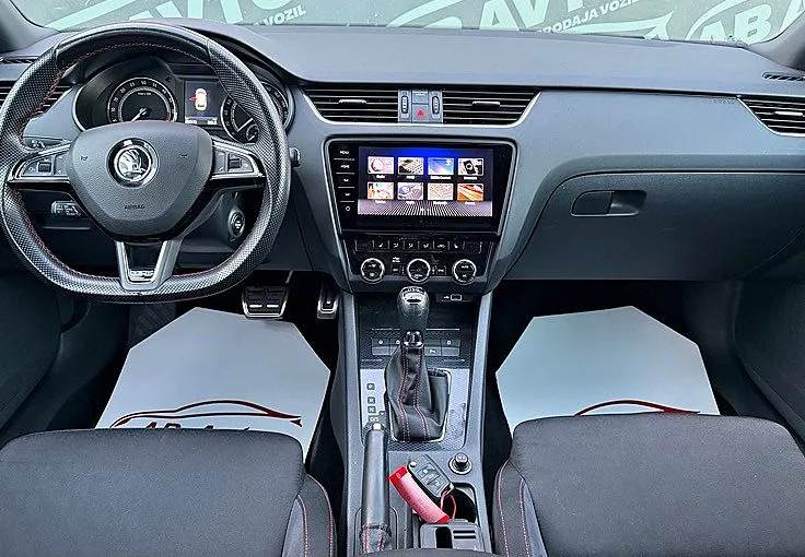 Zunanja slika - Škoda Octavia - Combi 2.0 TDI RS DSG CHALLENGE+ALU19+FACELIFT+TOP - 9