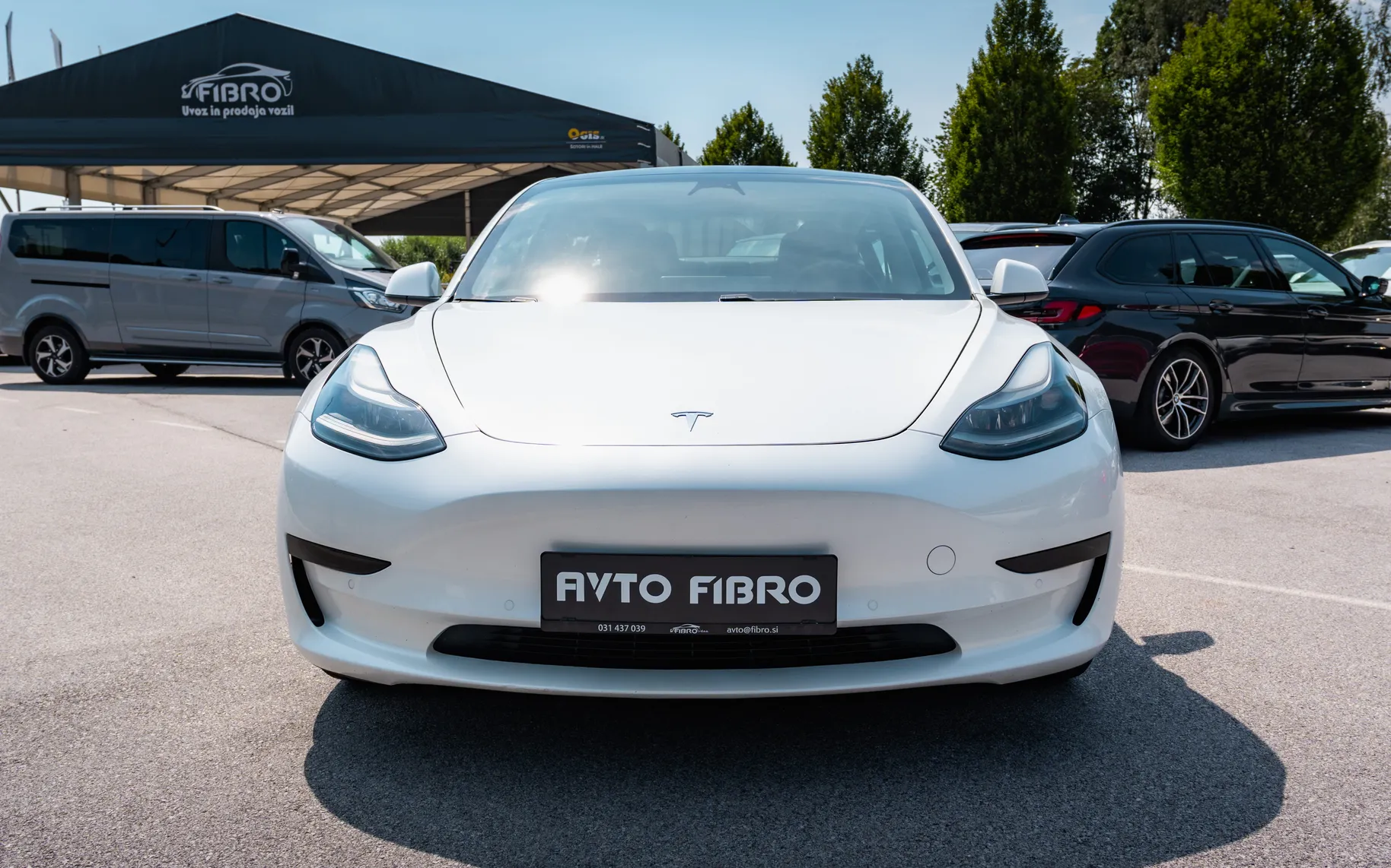 Zunanja slika - Tesla Model 3 - Standard Range Plus - 2