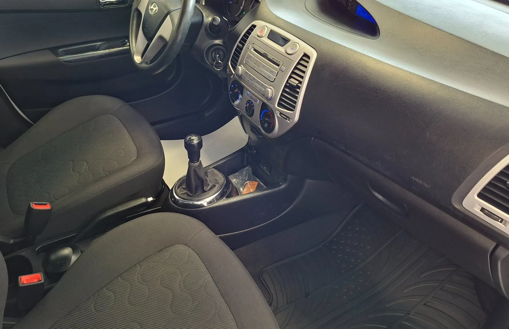 Zunanja slika - Hyundai i20 - 1.2 Dynamic-HITRI KREDIT-ODLIČEN- - 9