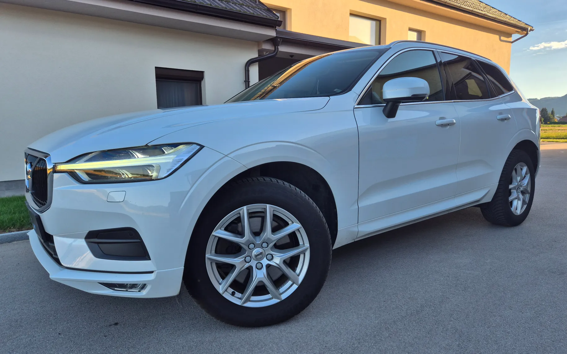 Zunanja slika - Volvo XC60 - D5 AWD Inscription Avt. - 2