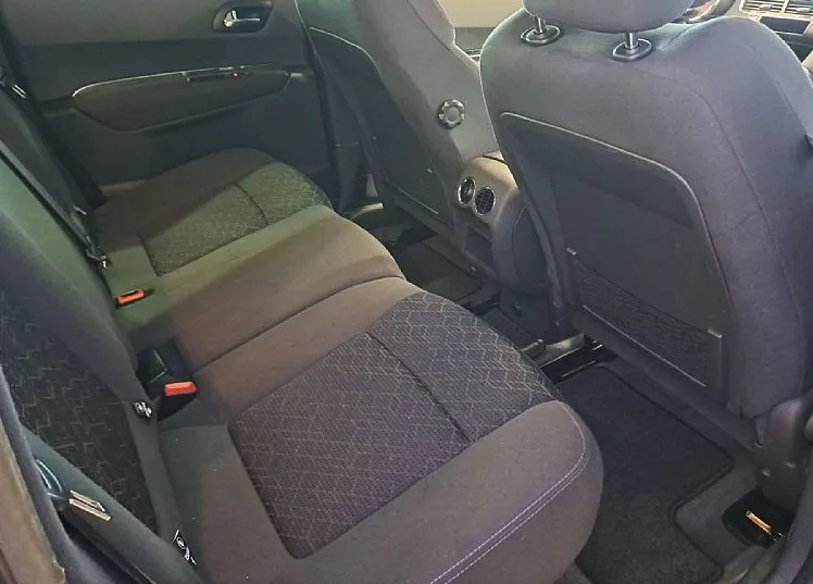 Zunanja slika - Peugeot 3008 - 1.6 e-HDi 115 AVT. KOT NOV-KREDIT BREZ POLOGA... - 9