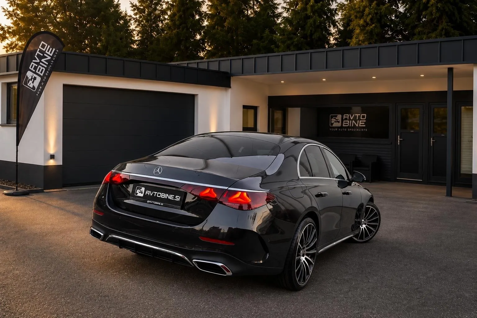 Notranja slika - Mercedes-Benz E-Razred - E 220 d AMG Line 9G•LIMO•LED•ACC RADAR•360•KOT NOV - 8