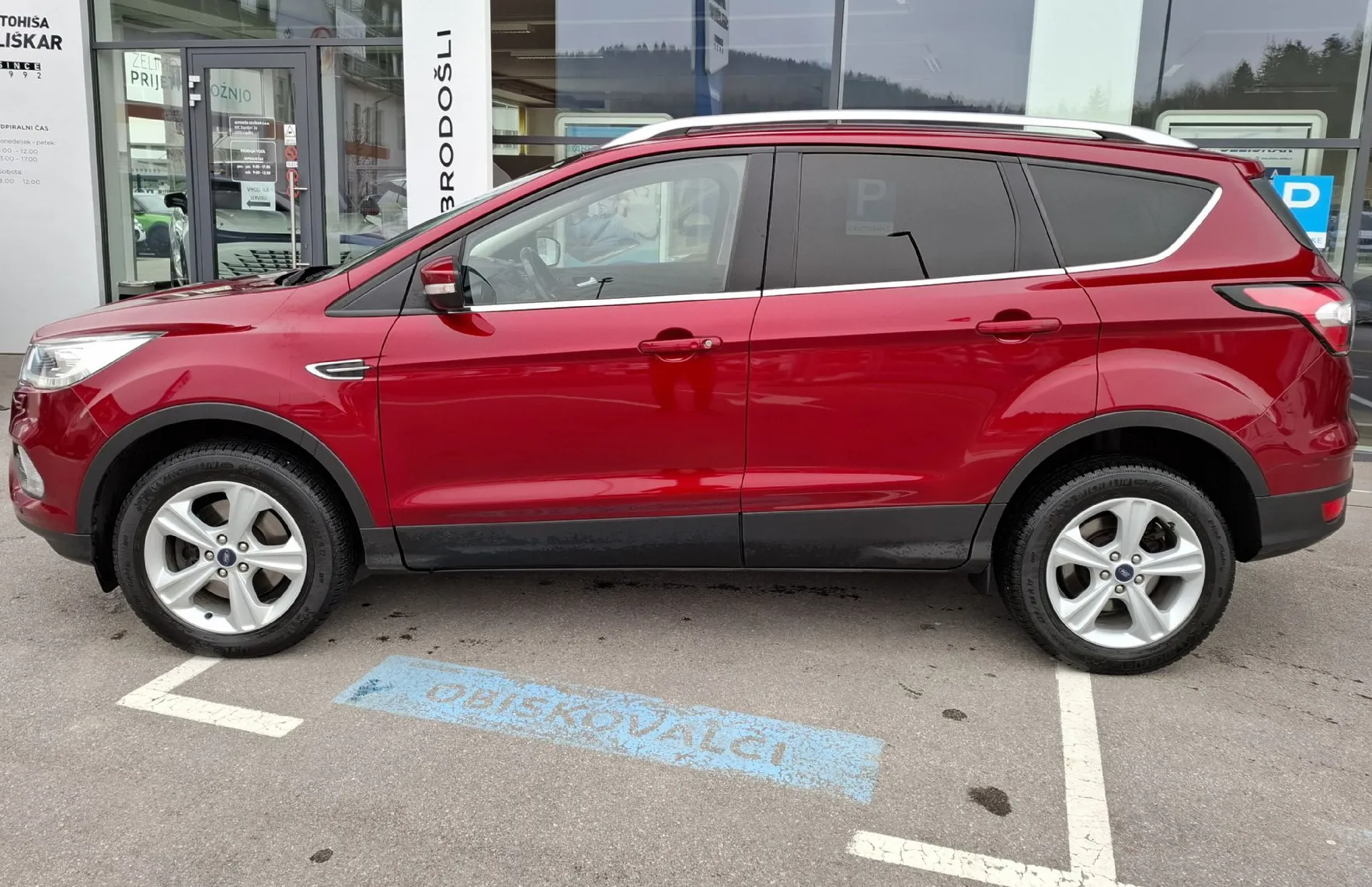 Zunanja slika - Ford Kuga - 2.0 TDCi 110kW AWD AVTOMATIK + SERVISNA KNJIGA - 4