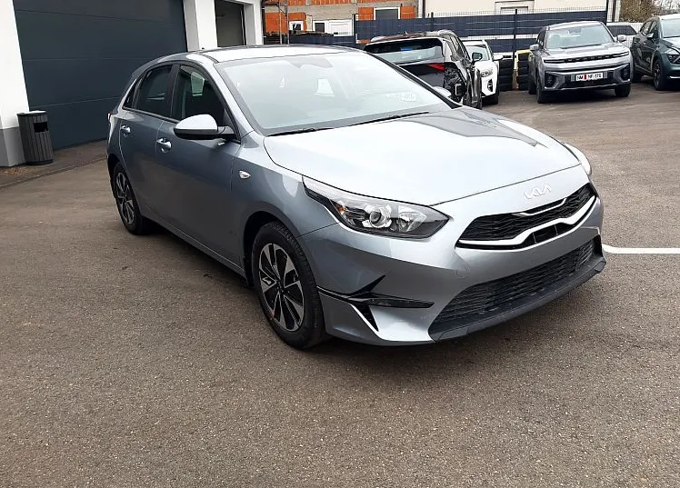 Zunanja slika - KIA Ceed - 1.0 T-GDi LX Champion+ ISG. M T 74 kW - 2