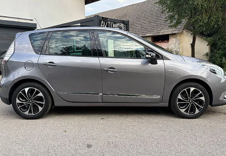 Zunanja slika - Renault Scénic - Scenic dCi 110 Limited Edition - AUTOMATIK - 8