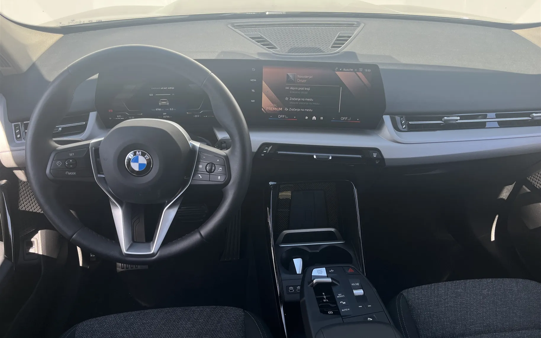 Zunanja slika - BMW X1 - sDrive18d - 7