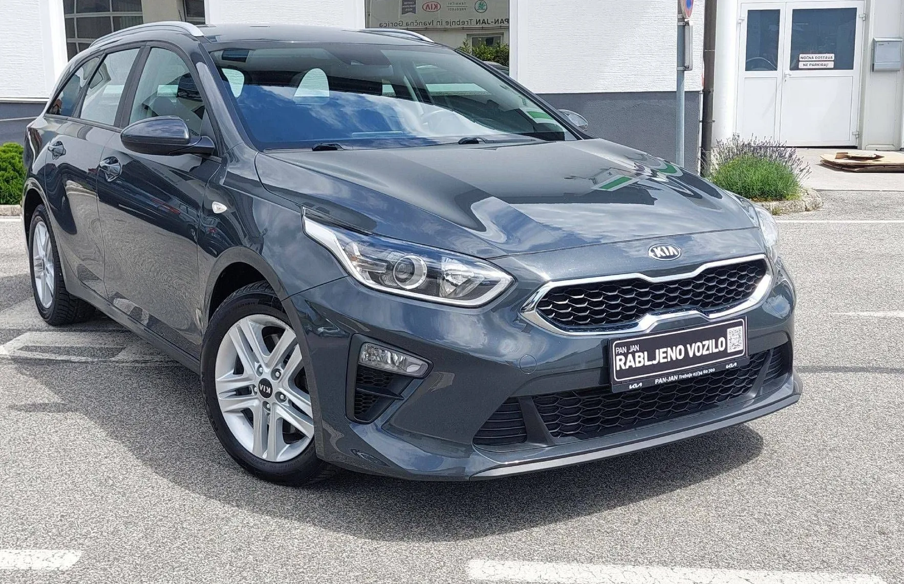 Zunanja slika - KIA Ceed - SW Dizelski 1.6 CRDi LX Urban - 2