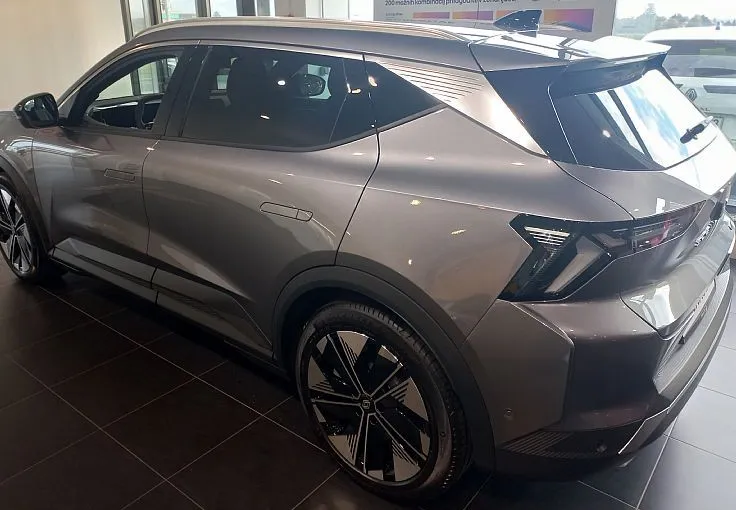 Zunanja slika - Renault Scénic - Scenic techno E-Tech Electric 170 Comfort range - 6