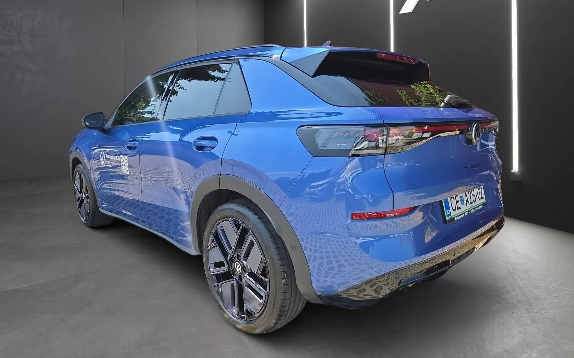 Zunanja slika - Volkswagen T-Roc - 1.5 eTSI R-Line DSG 150KM - 4