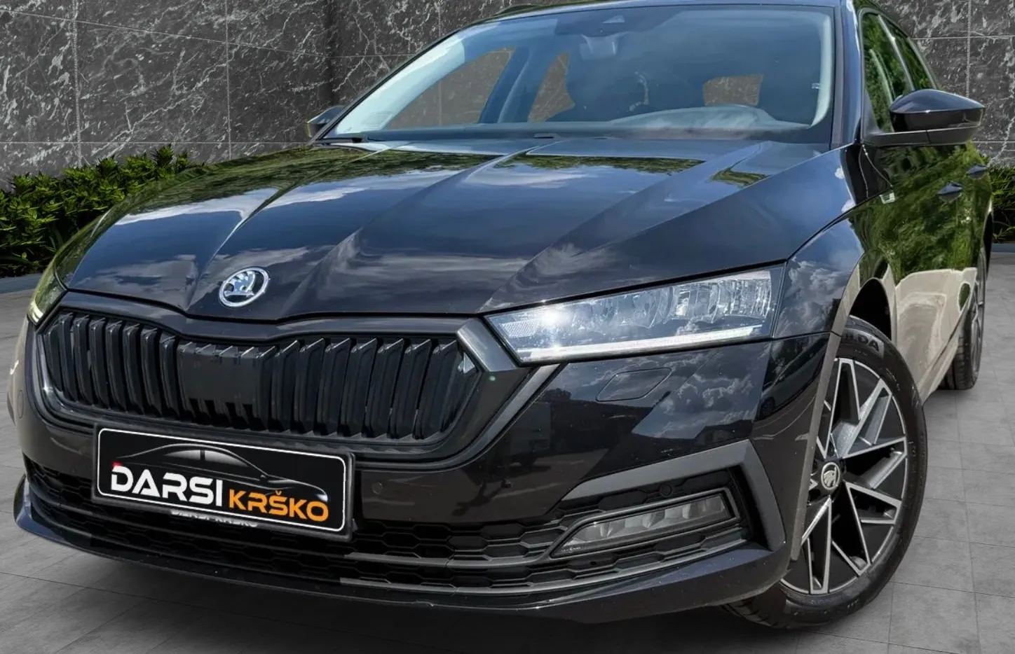 Zunanja slika - Škoda Octavia - Combi 2.0 TDI Style DSG ACC KAMERA PDC ALU17 - 7