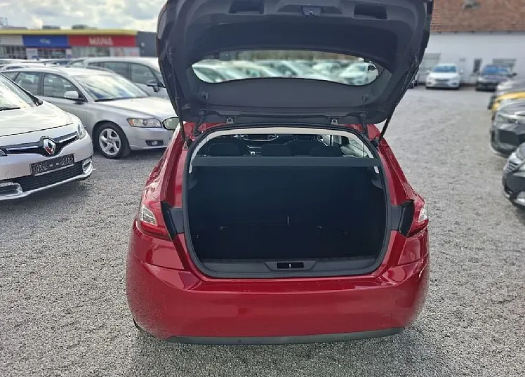Zunanja slika - Peugeot 308 - 1.6 125HP - REDNO SERVISIRANO - KASKO GRATIS - 9