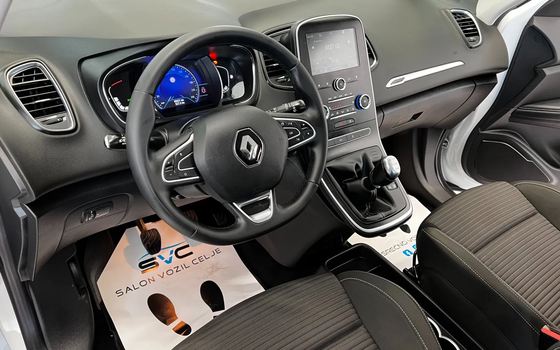 Zunanja slika - Renault Scénic - TCe 115 Energy Zen - 8