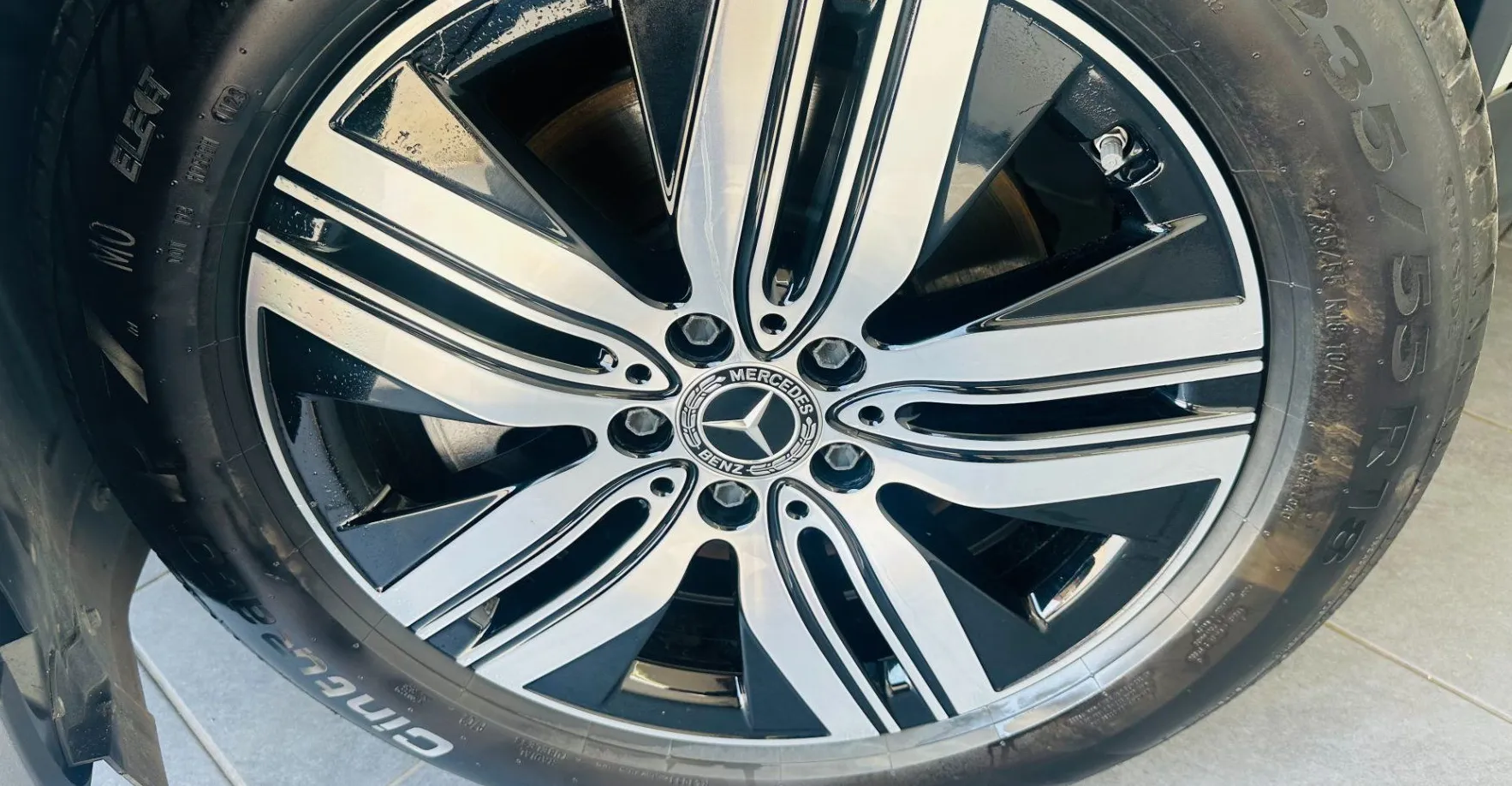 Zunanja slika - Mercedes-Benz EQA - 250 NEMŠKI+4ALU.PANORAMA.KLJUKA.LED.KAMERA.USNJE - 12