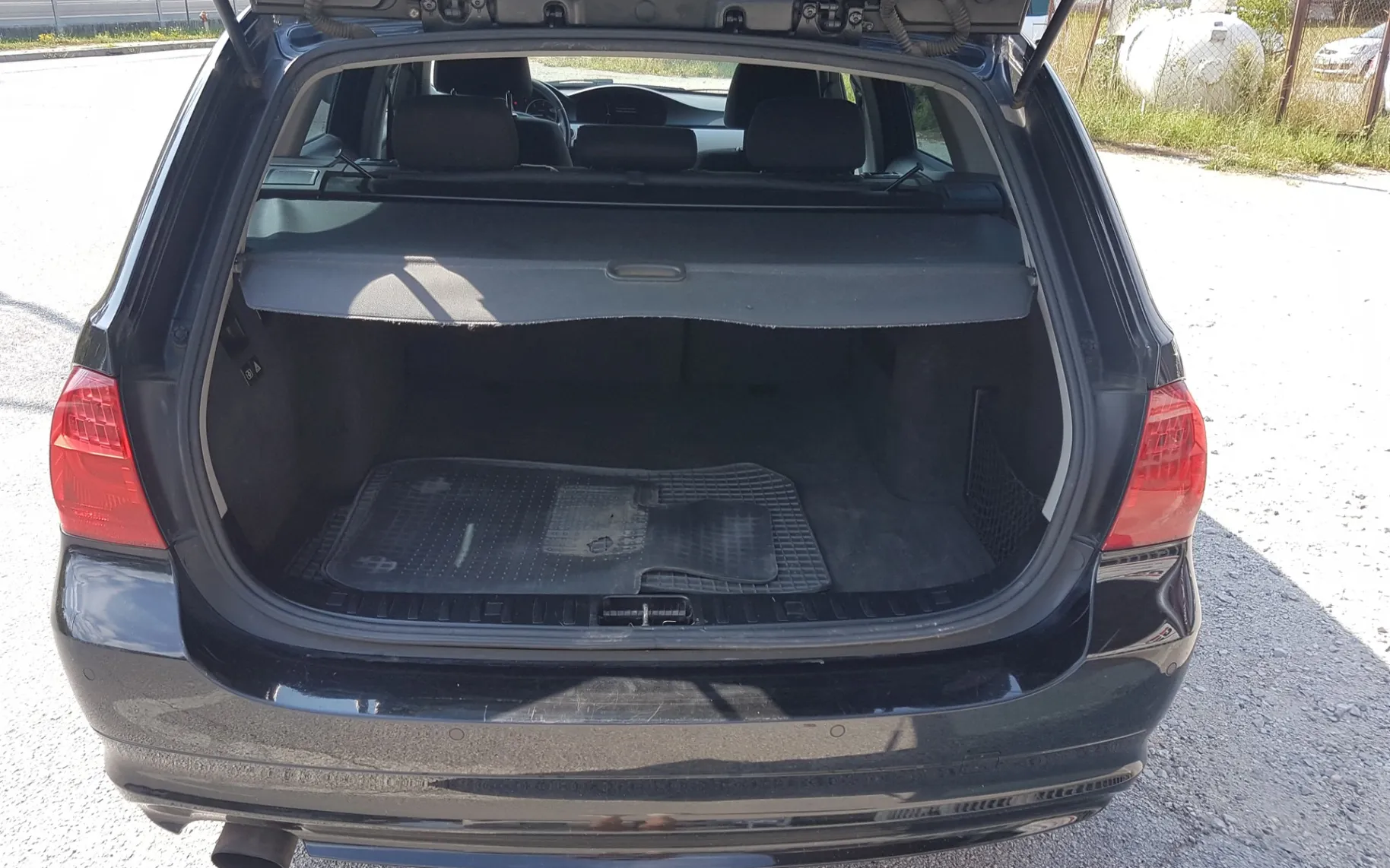 Zunanja slika - BMW M3 Touring - Serija 3 318d Touring - 8