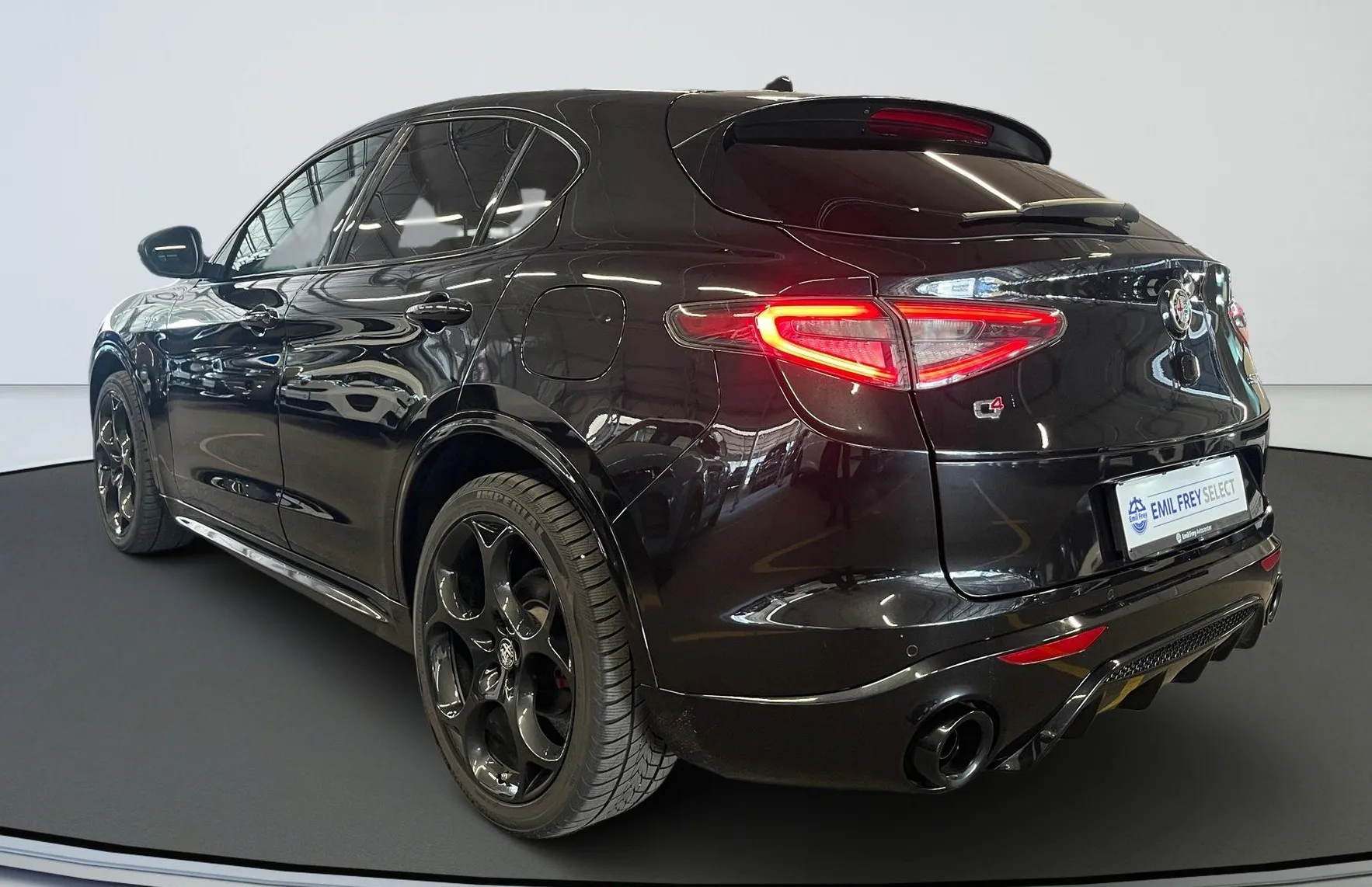 Zunanja slika - Alfa Romeo Stelvio - Q4 2.2 Multijet 210 Veloce Avt. - 4