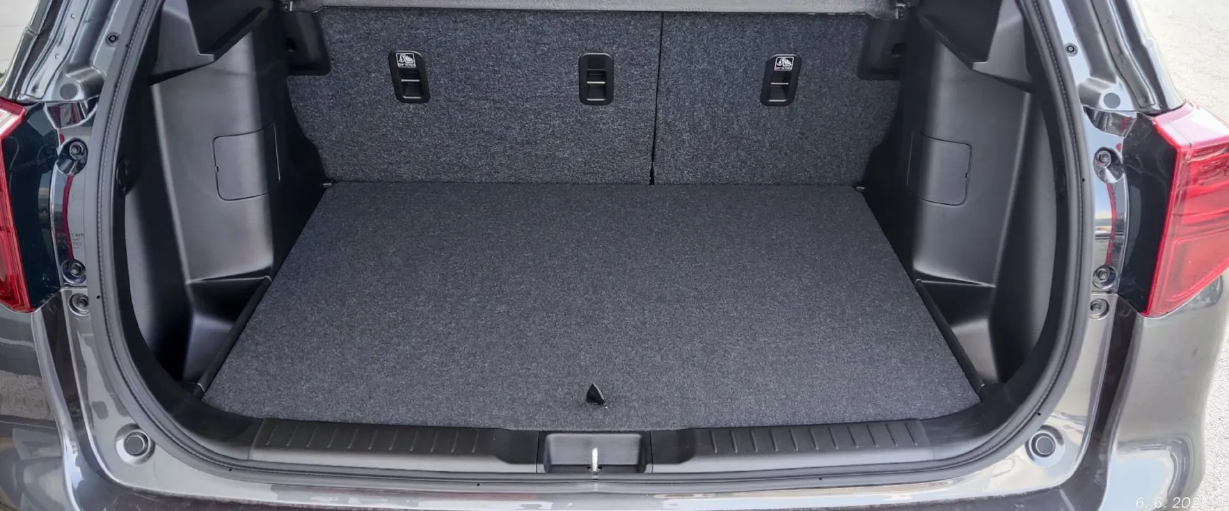 Zunanja slika - Suzuki Vitara - 1.4 BOOSTERJET HYBRID PREMIUM ALLGRIP - 14