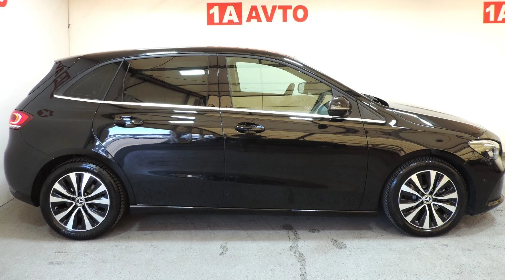 Zunanja slika - Mercedes-Benz B-Razred - B 180 d Avt. LED-KAMEERA-MRTVI KOT - 4