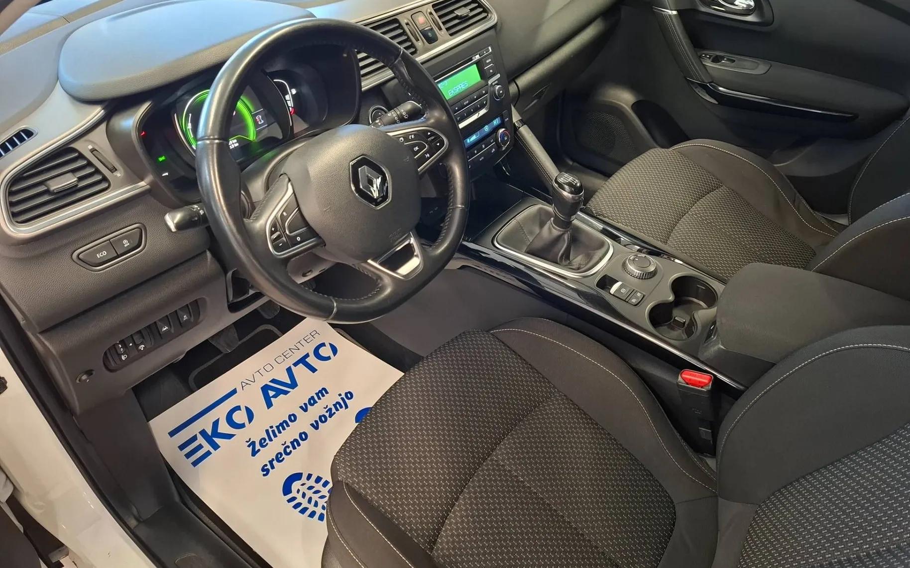 Notranja slika - Renault Kadjar - 1.6 dCi 4X4 130 Energy Xmod KREDIT BREZ POLOGA ... - 9