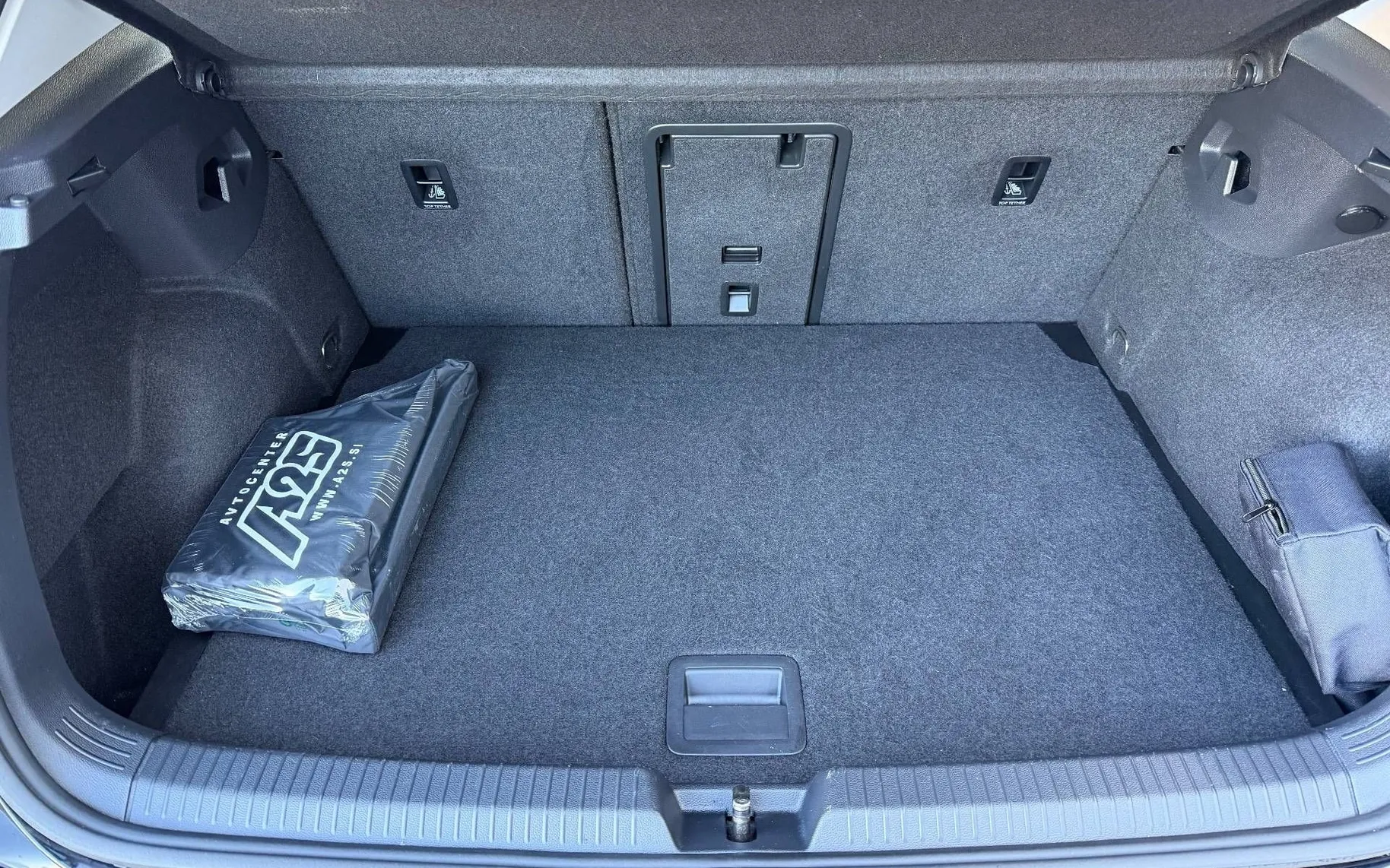 Notranja slika - Volkswagen Golf - 1.5 TSI ACT BMT Life-IQ Light-PDC-Vzvratna kamera. - 7