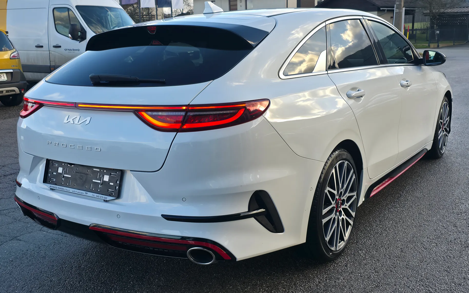 Zunanja slika - KIA ProCeed - 1.6 T-GDi 150kW GT ISG DCT... - 1