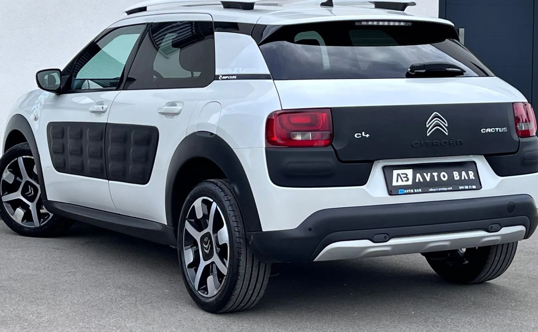 Zunanja slika - Citroën C4 Cactus - 1.2 THP PureTech S S Rip Curl... - 6