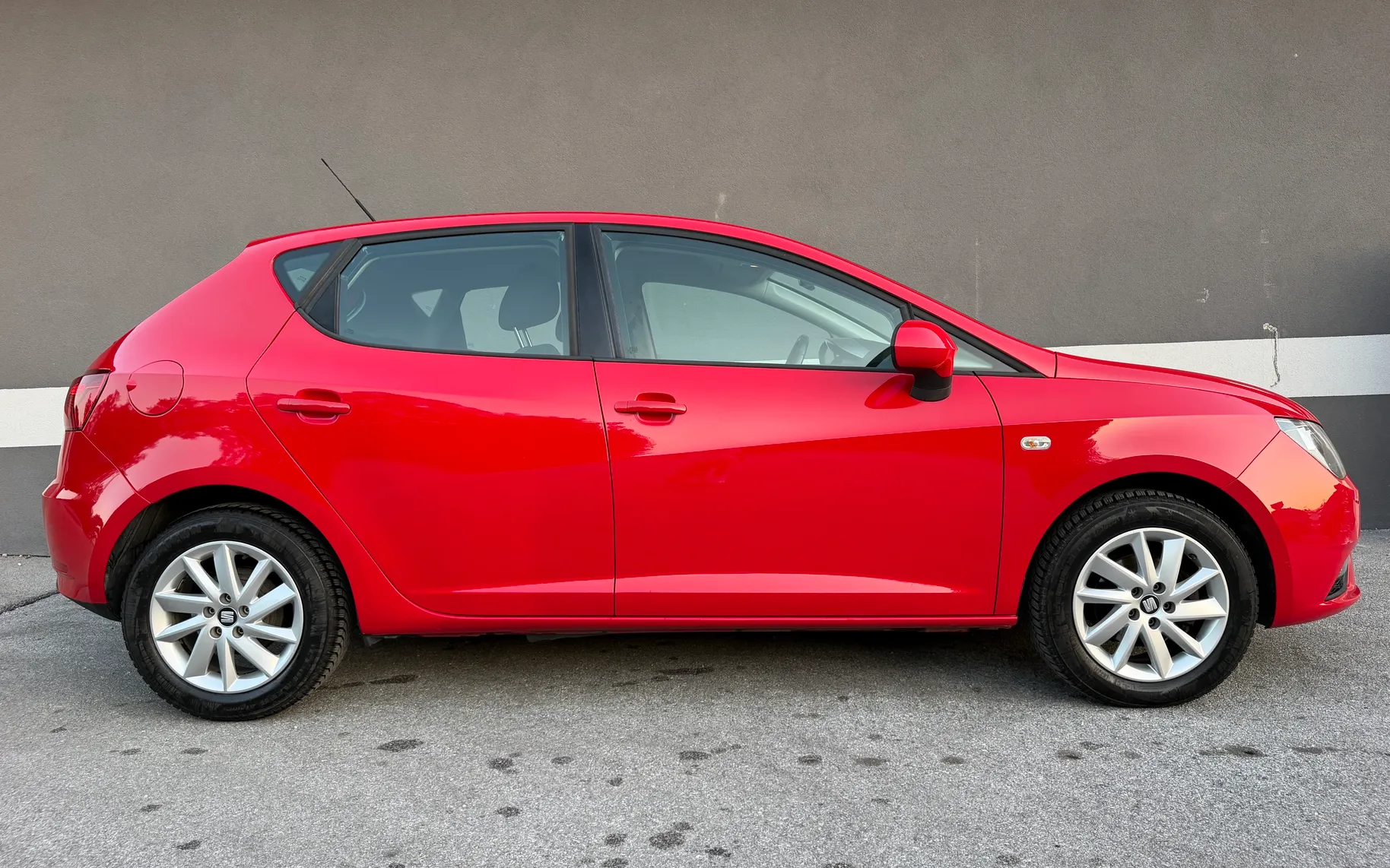Zunanja slika - Seat Ibiza - 1.4 16V STYLE 2.LASTNIK 5 VRAT KLIMA SLO.VOZILO - 5