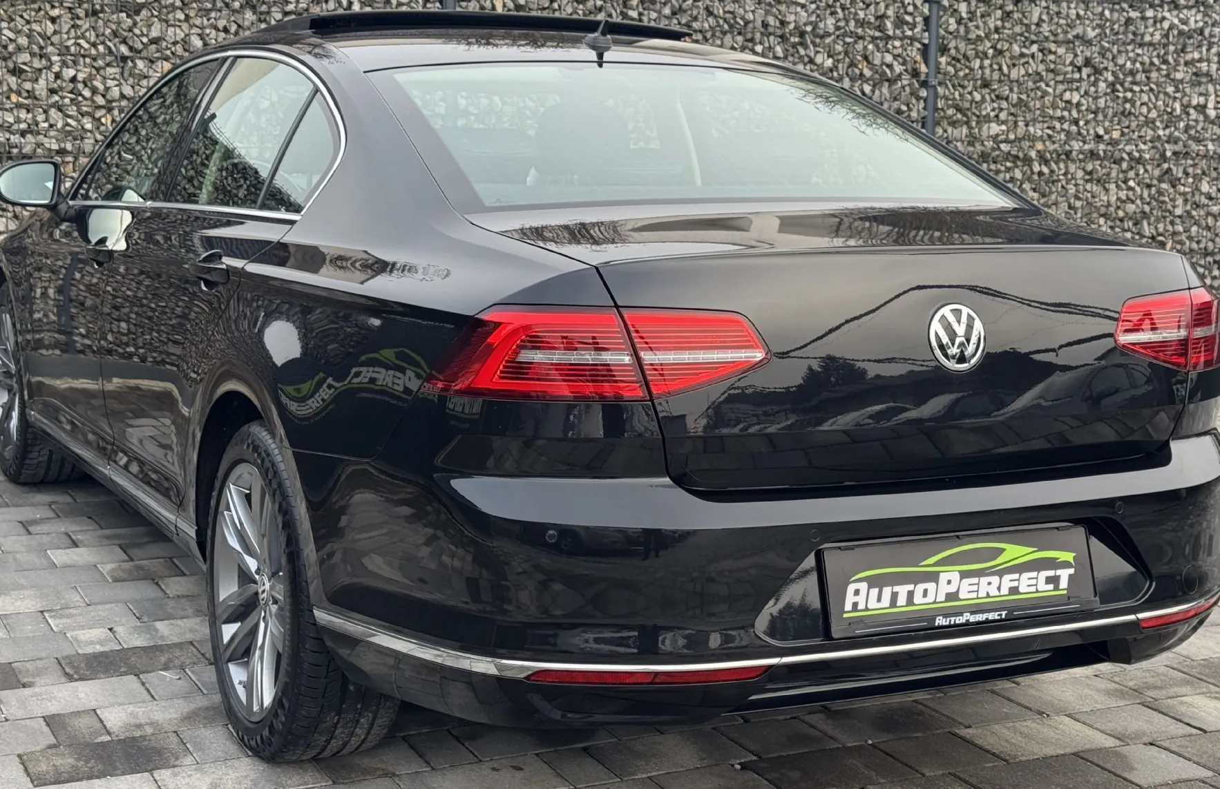 Zunanja slika - Volkswagen Passat - 1.4 TSI HIGHLINE|KAM|USNJE|ACC|PANO|GR.SED|NAVI - 4